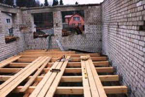 Строительство пола в доме