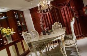 Под классический интерьер соответствующая мебель