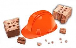 Рабочие для строительства дома