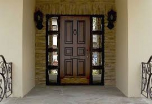 Входные двери в дом